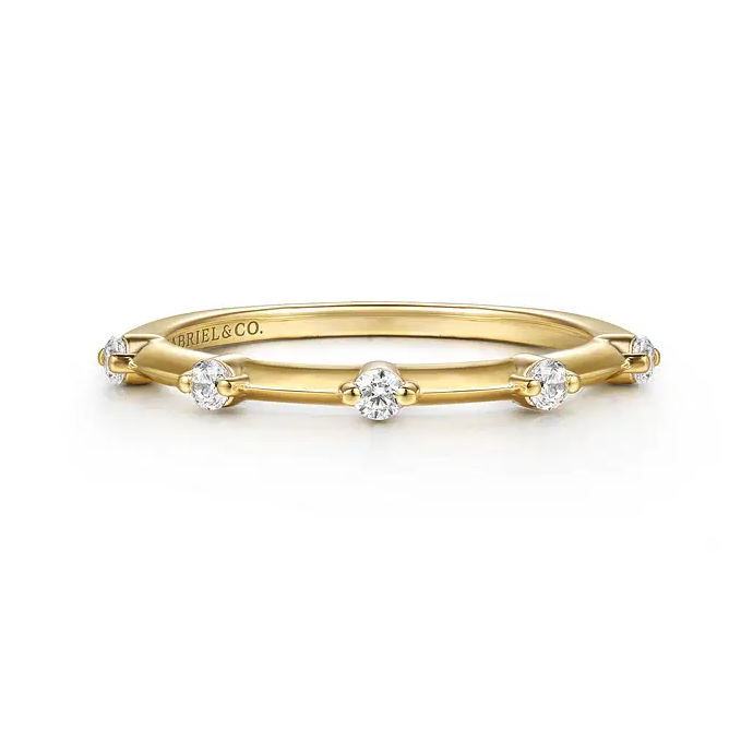 14K Yellow Gold Round Diamond Station Anniversary Band - 0.15 ct