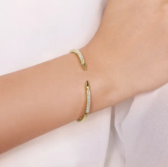 14K Yellow Gold Diamond Arrow-Shaped Open Cuff Bangle Bracelet