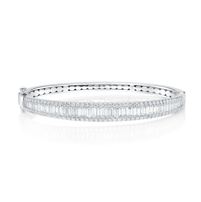 WHITE GOLD DIAMOND BAGUETTE BANGLE