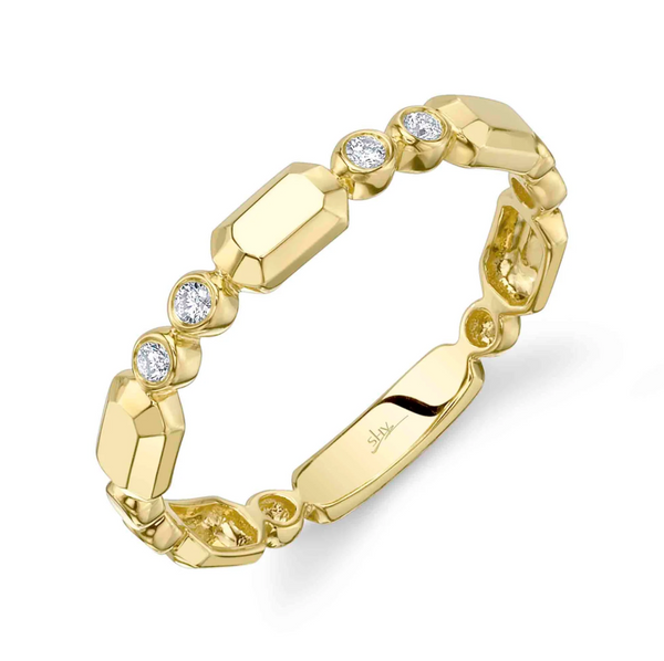 YELLOW GOLD DIAMOND BEZEL GEO CUT BAND