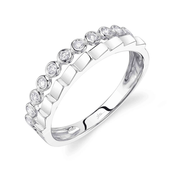 WHITE GOLD DIAMOND BEZEL RING