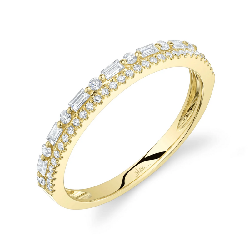 WHITE GOLD DIAMOND BAGUETTE BAND