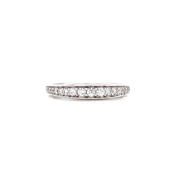 14K White Gold Diamond Graduated Band