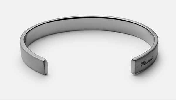 Miansai ミアンサイ Singular Cuff M シルバー925 Matte Black Rhodium Sterling Silver Label Open Cuff Bracelet, M